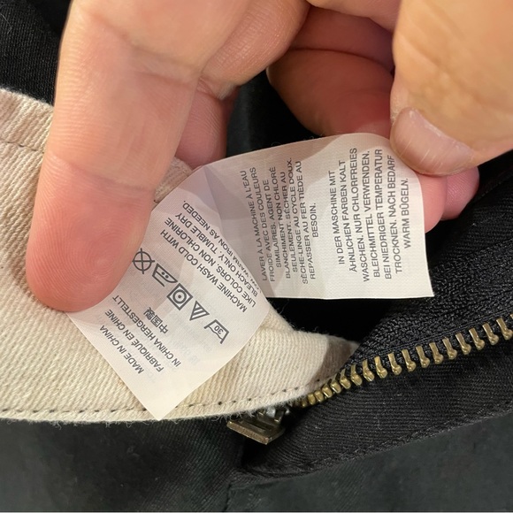 JCREW - Mens Slacks, Stretch Khakis, Size 34 x 30 - Picture 7 of 8